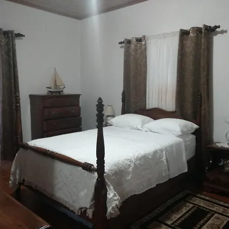 Pandora Bed & Breakfast Faja Grande