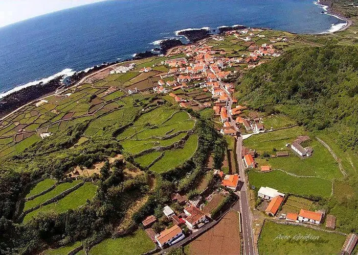 Pandora Bed and Breakfast *